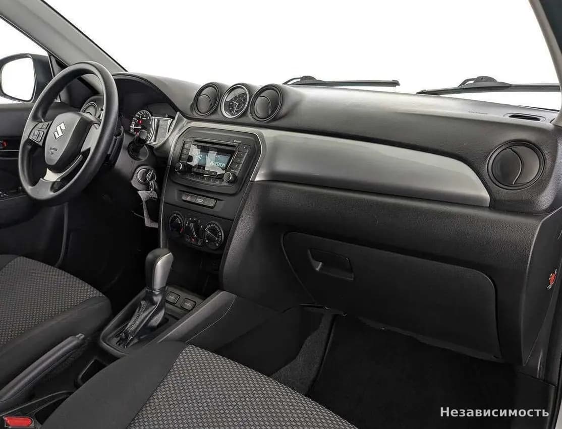 Suzuki Vitara 2017 с пробегом — фото 9