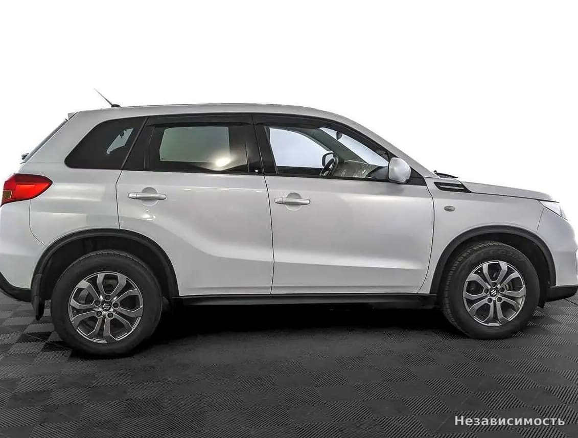 Suzuki Vitara 2016 с пробегом — фото 4