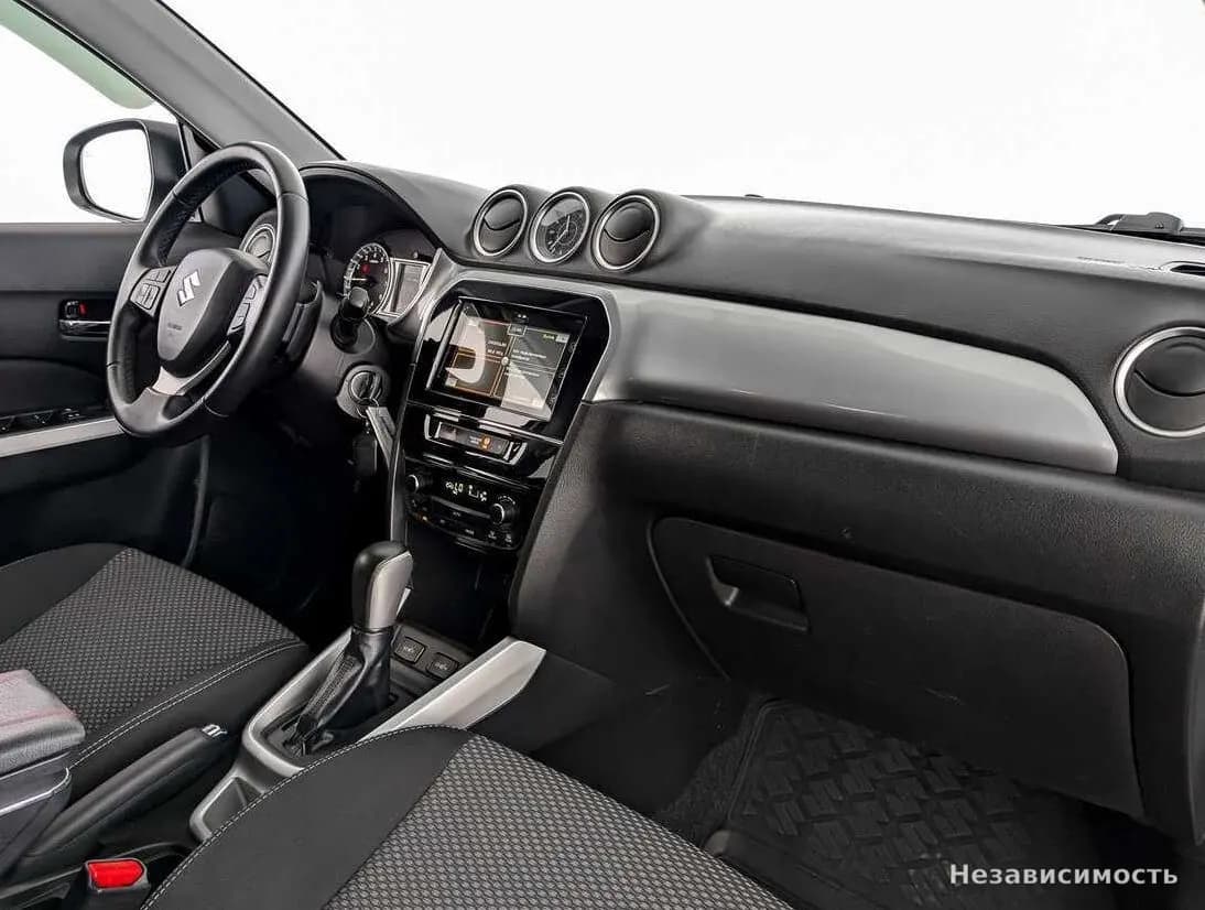 Suzuki Vitara 2016 с пробегом — фото 9