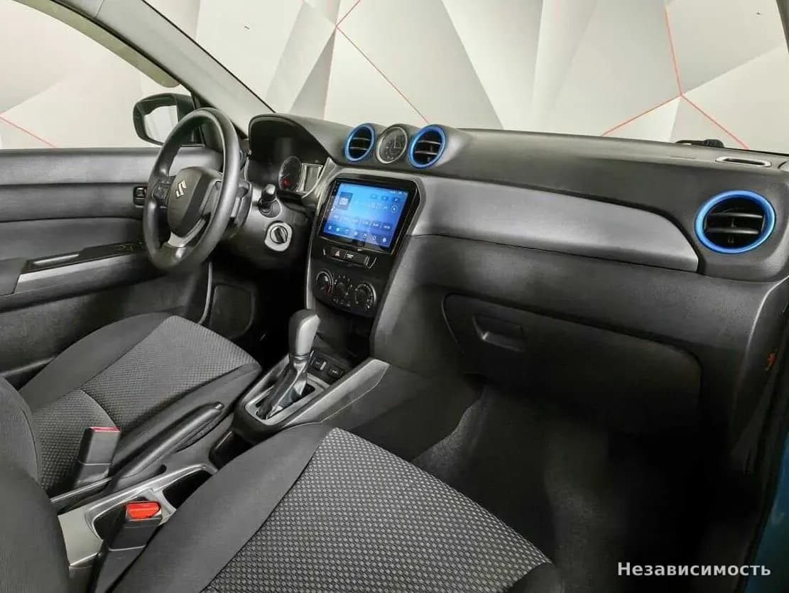 Suzuki Vitara 2018 с пробегом — фото 9