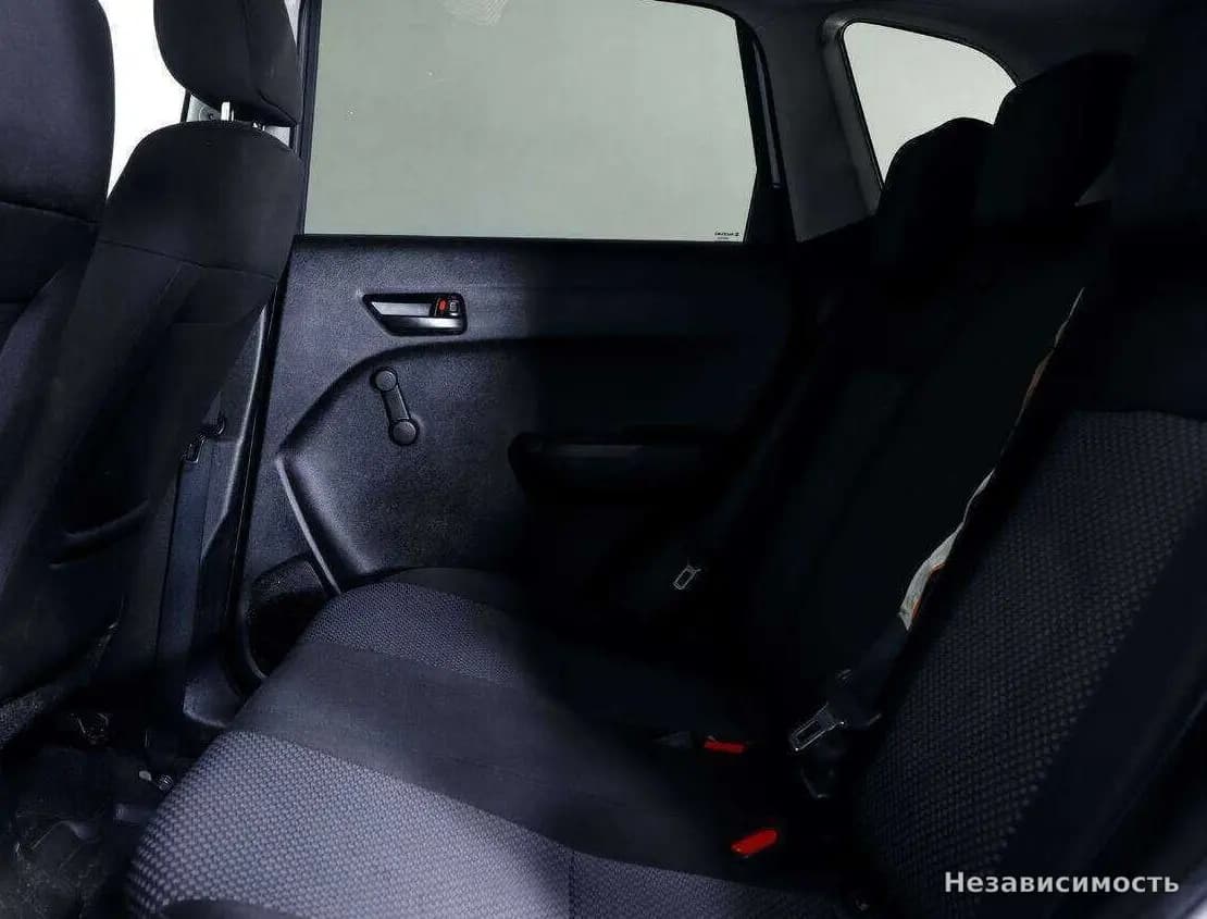 Suzuki Vitara 2018 с пробегом — фото 10