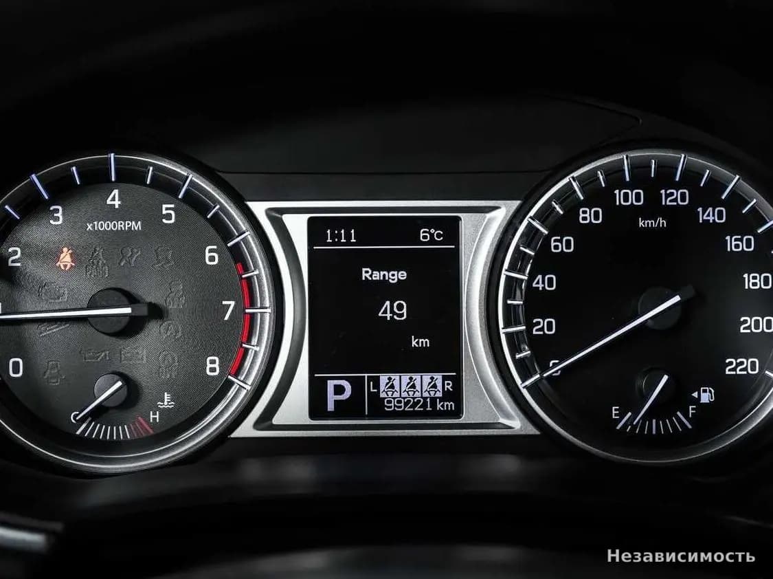 Suzuki Vitara 2016 с пробегом — фото 10