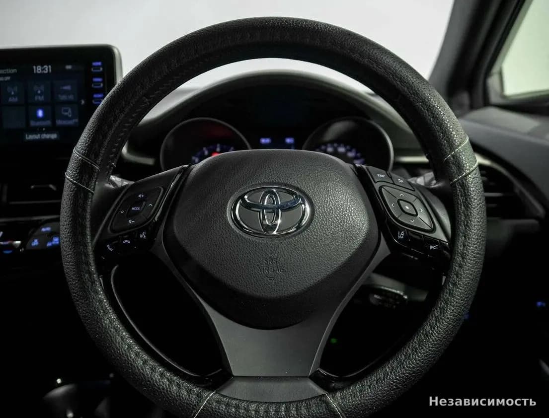 Toyota C-HR 2020 с пробегом — фото 9