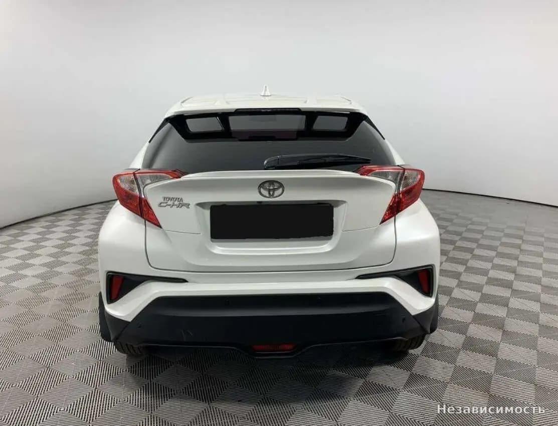 Toyota C-HR 2019 с пробегом — фото 6