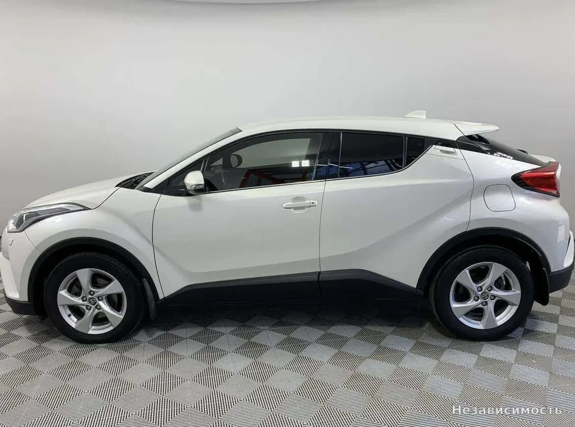 Toyota C-HR 2019 с пробегом — фото 8