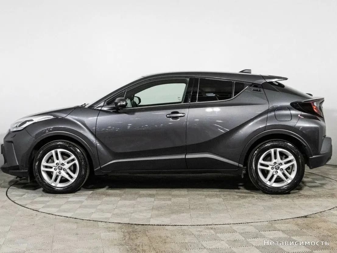 Toyota C-HR 2020 с пробегом — фото 8