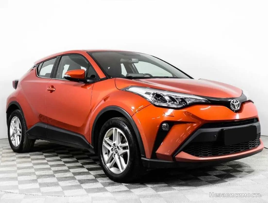 Toyota C-HR 2020 с пробегом — фото 3