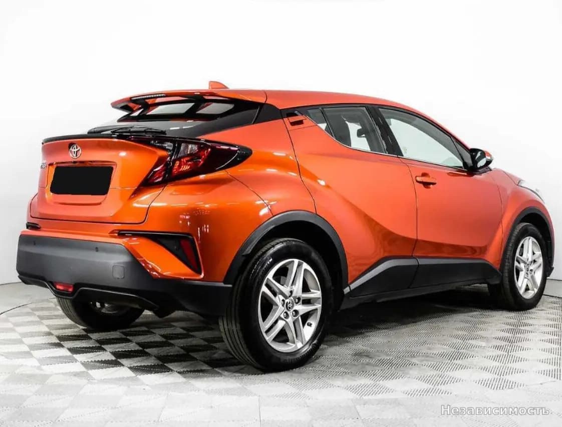 Toyota C-HR 2020 с пробегом — фото 5