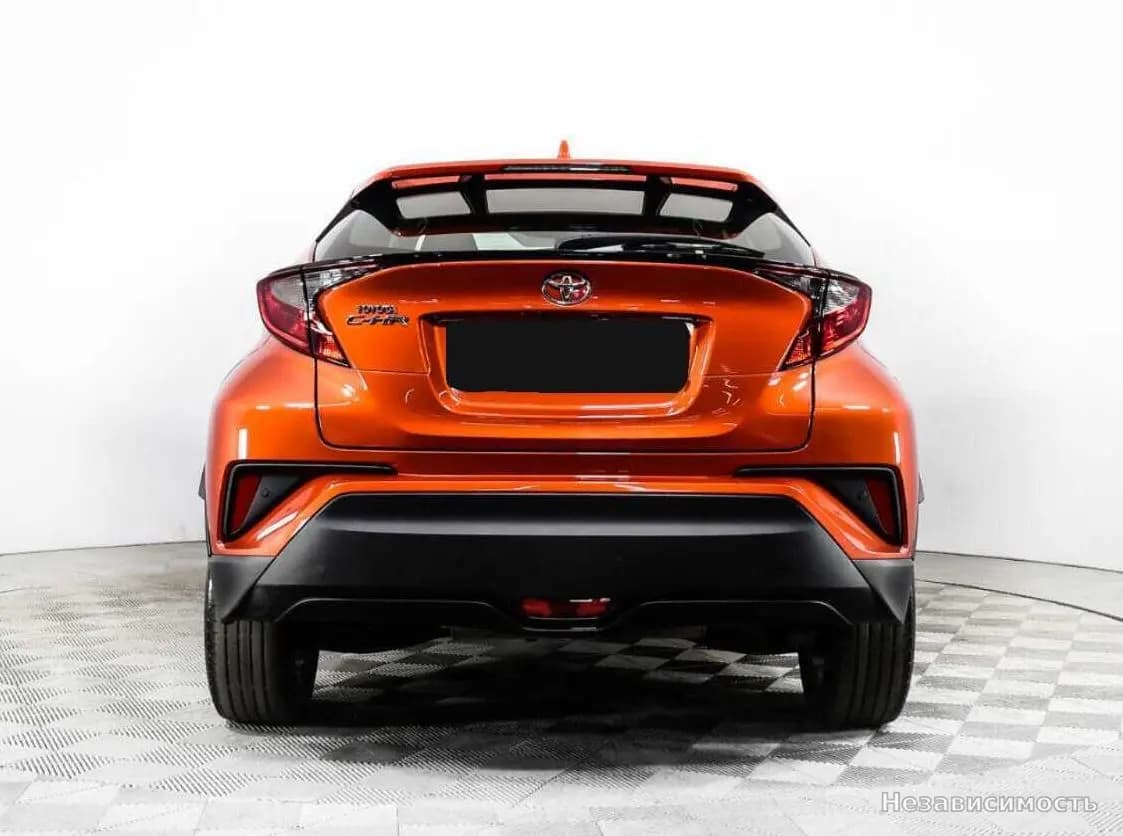 Toyota C-HR 2020 с пробегом — фото 6
