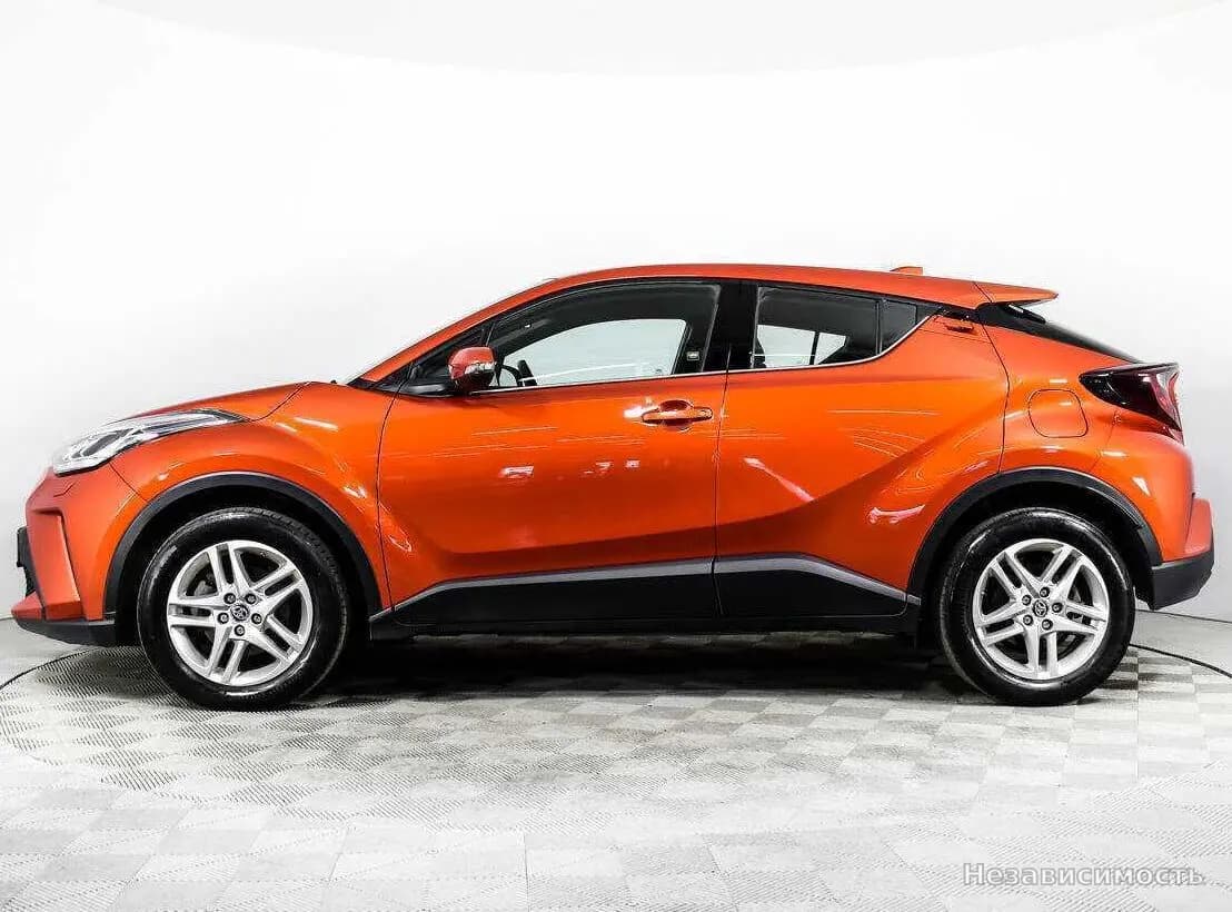 Toyota C-HR 2020 с пробегом — фото 8