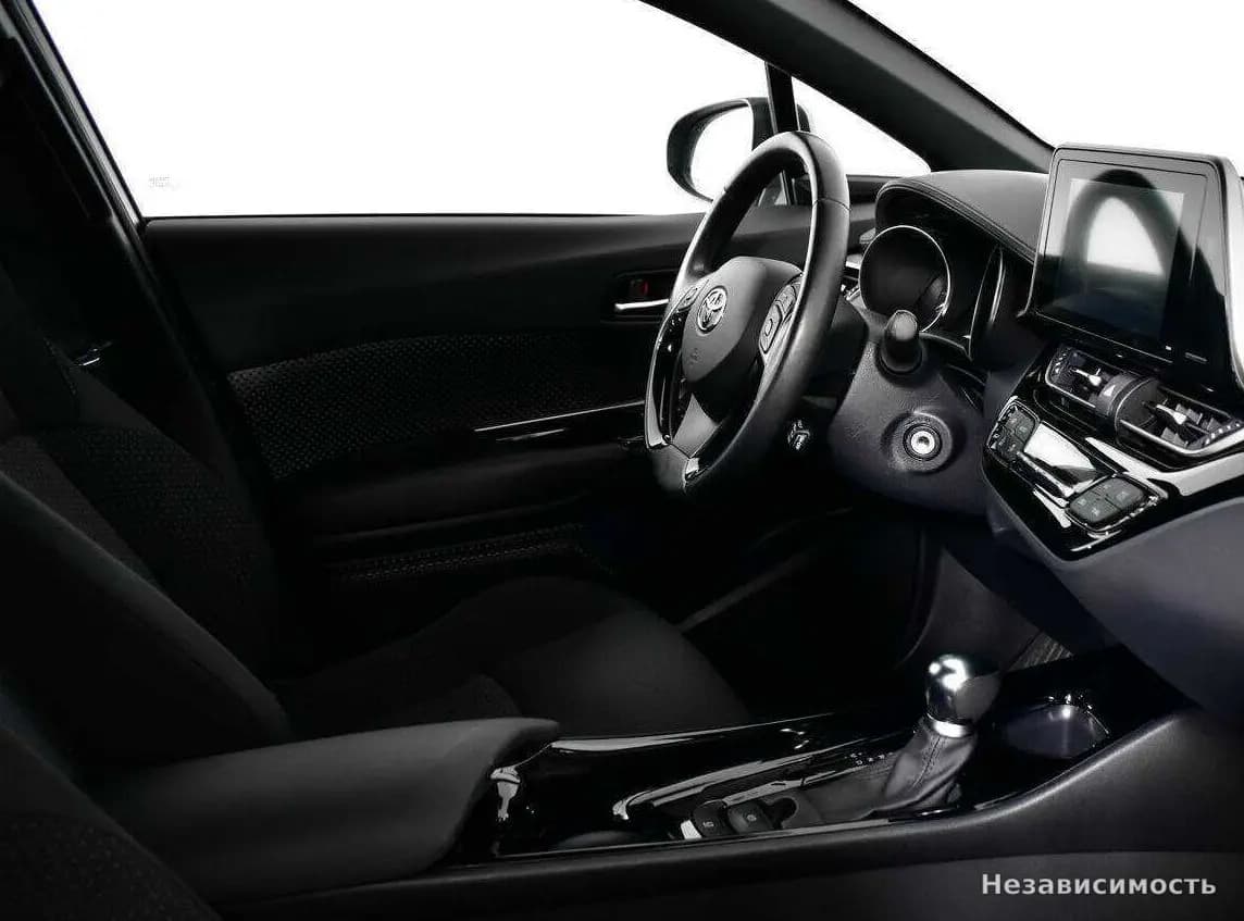 Toyota C-HR 2019 с пробегом — фото 9