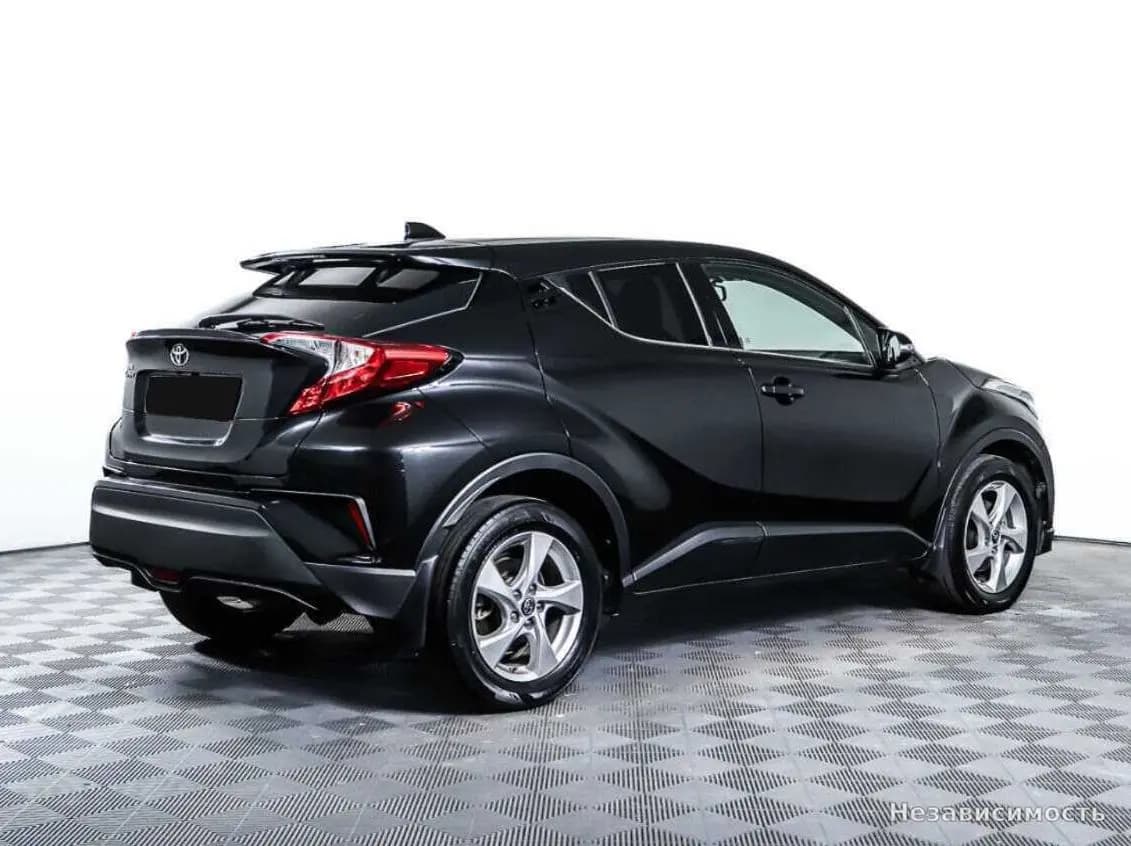 Toyota C-HR 2019 с пробегом — фото 5