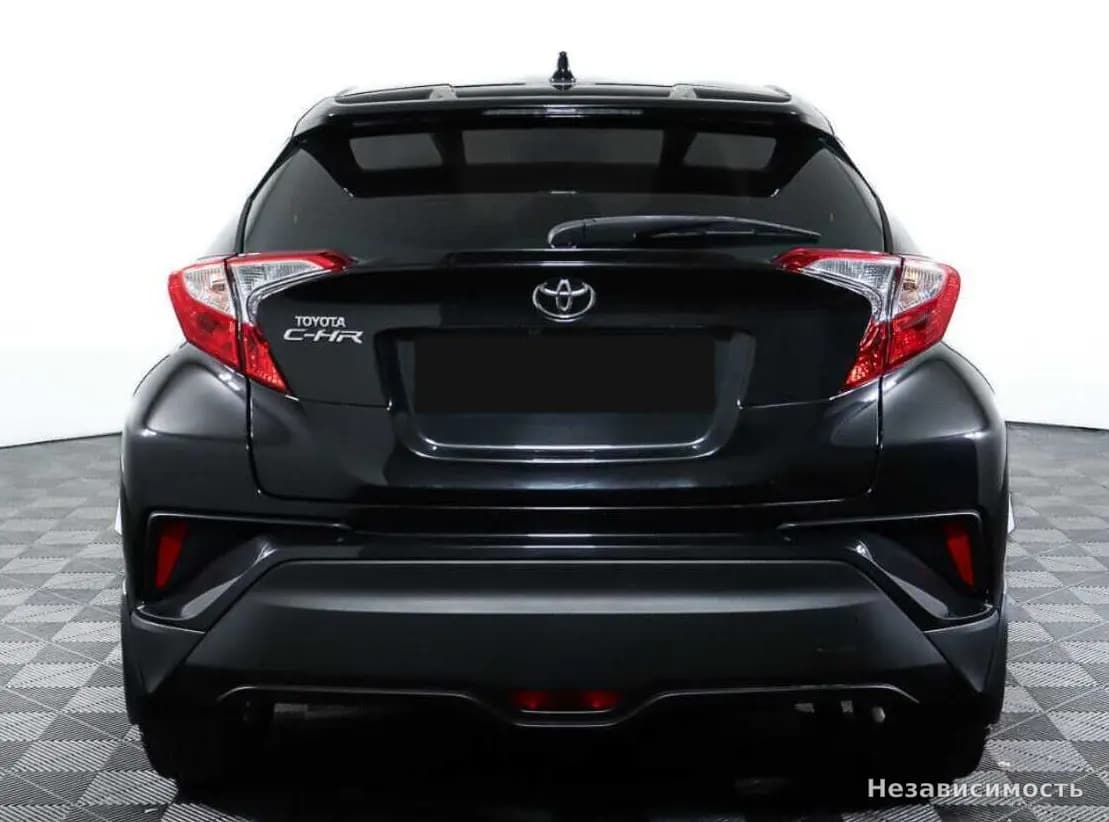 Toyota C-HR 2019 с пробегом — фото 6
