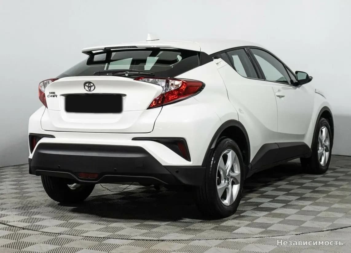 Toyota C-HR 2018 с пробегом — фото 5