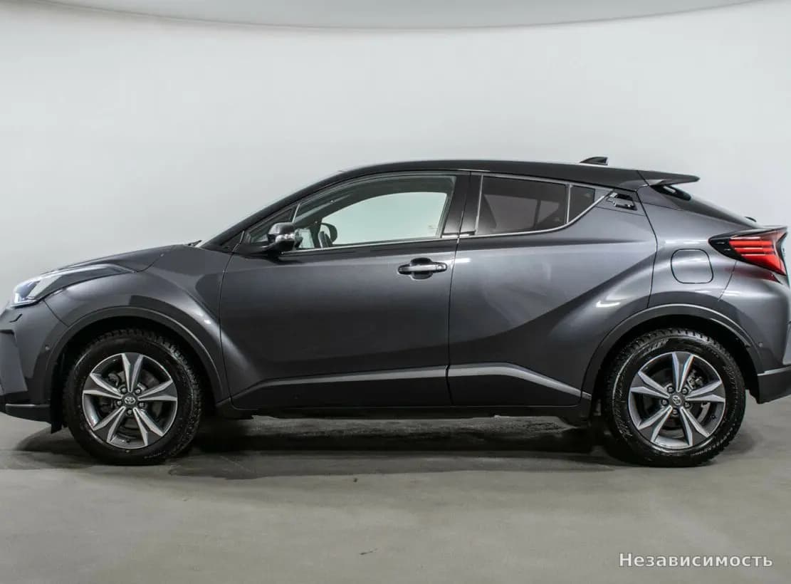Toyota C-HR 2020 с пробегом — фото 8