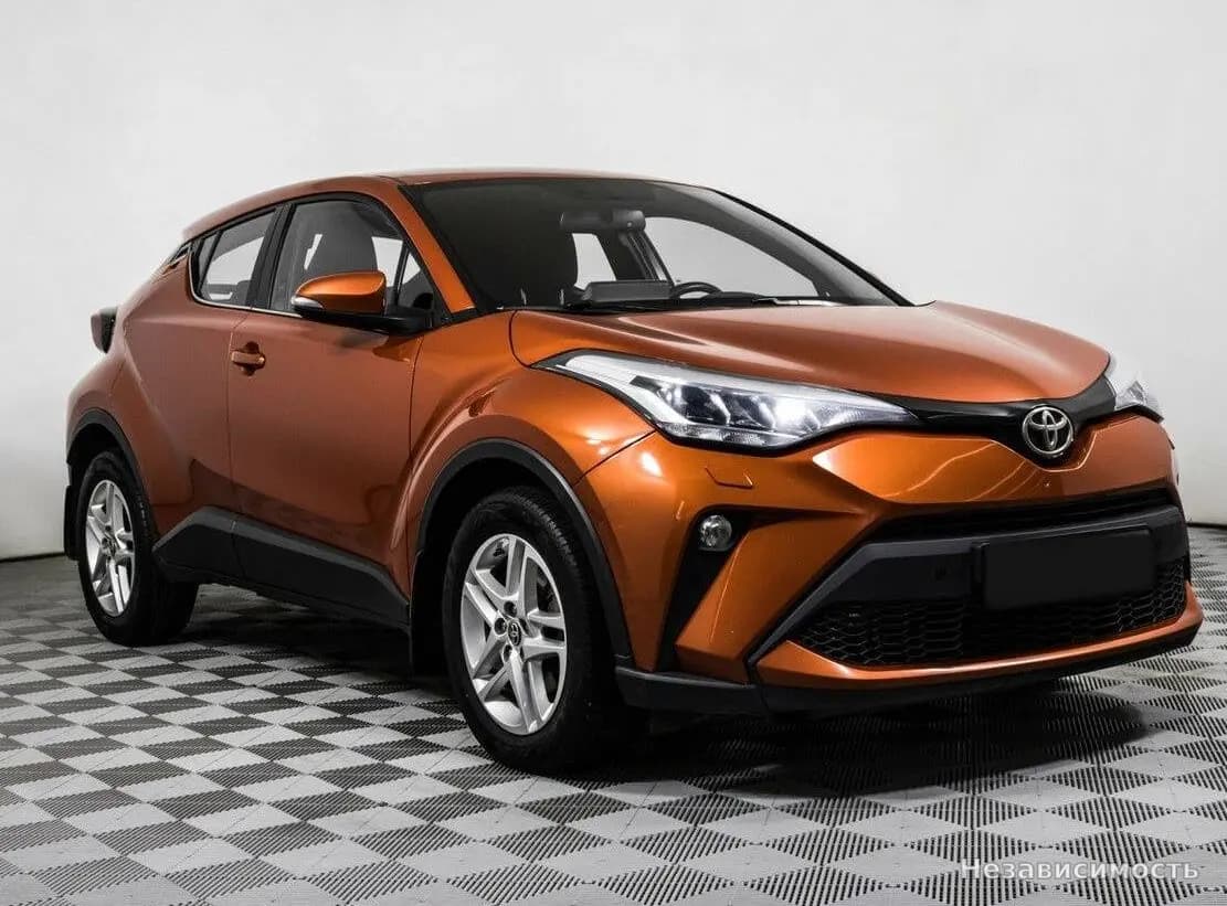 Toyota C-HR 2019 с пробегом — фото 3