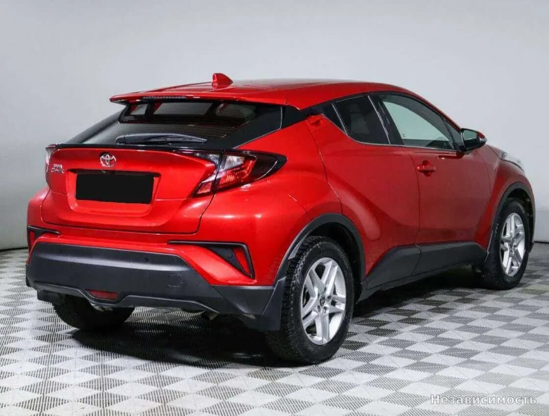 Toyota C-HR 2019 с пробегом — фото 4