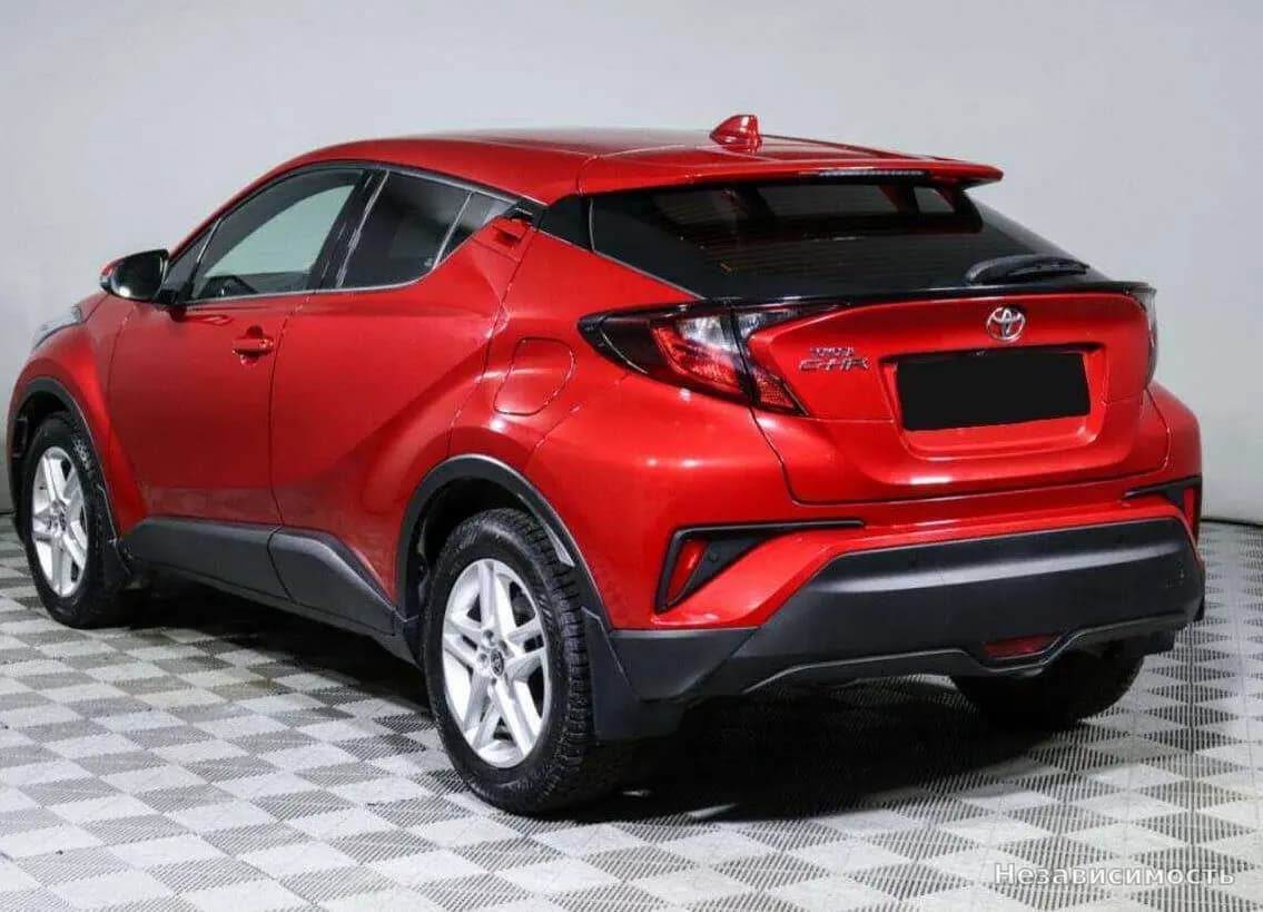 Toyota C-HR 2019 с пробегом — фото 6