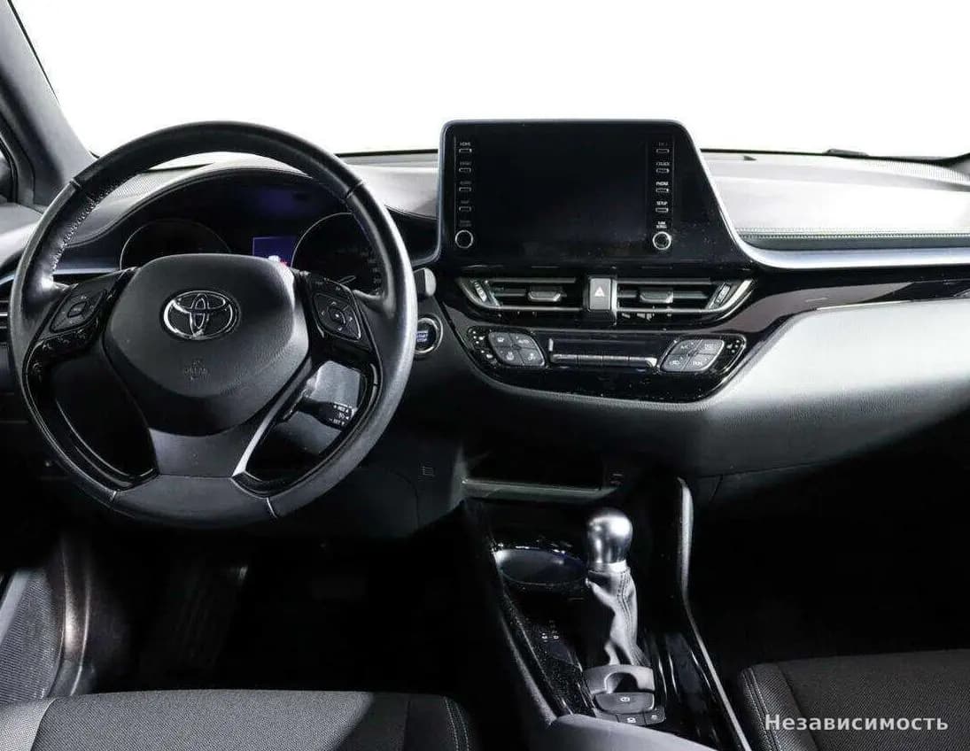 Toyota C-HR 2019 с пробегом — фото 10