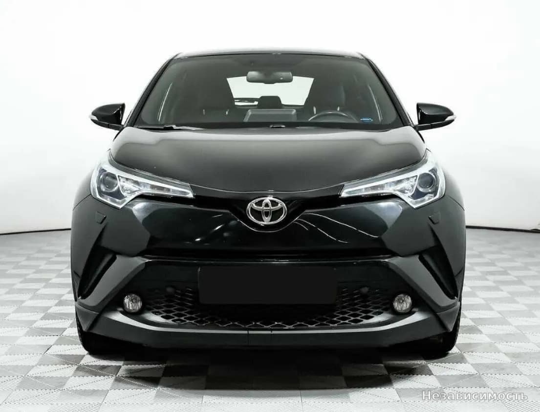 Toyota C-HR 2018 с пробегом — фото 2