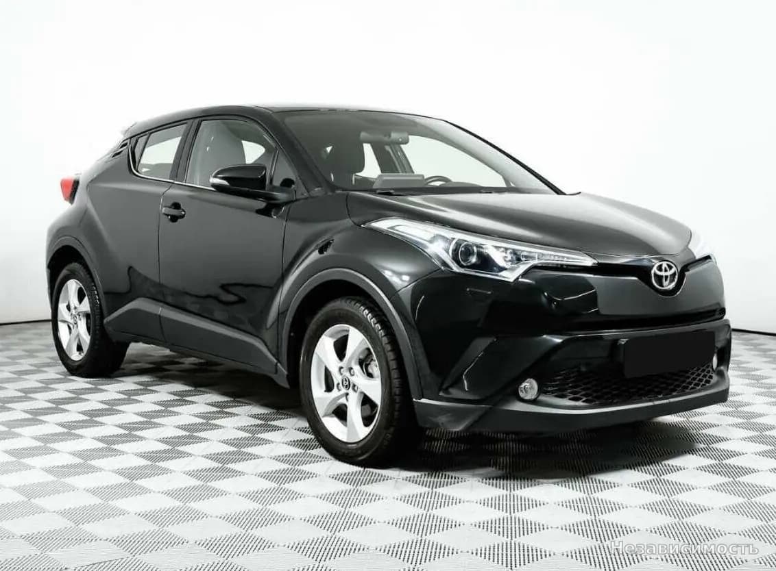 Toyota C-HR 2018 с пробегом — фото 3