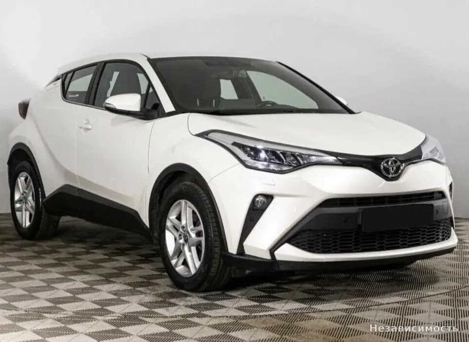 Toyota C-HR 2020 с пробегом — фото 3