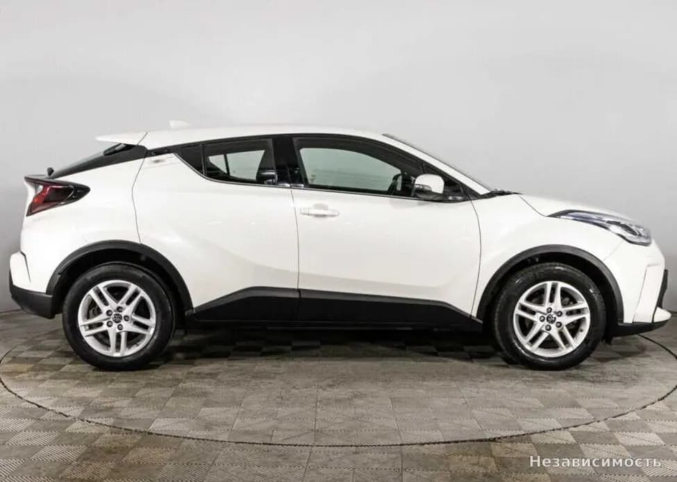 Toyota C-HR 2020 с пробегом — фото 4