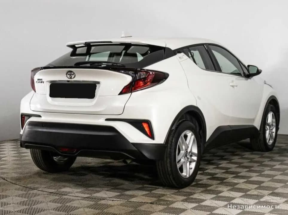 Toyota C-HR 2020 с пробегом — фото 5