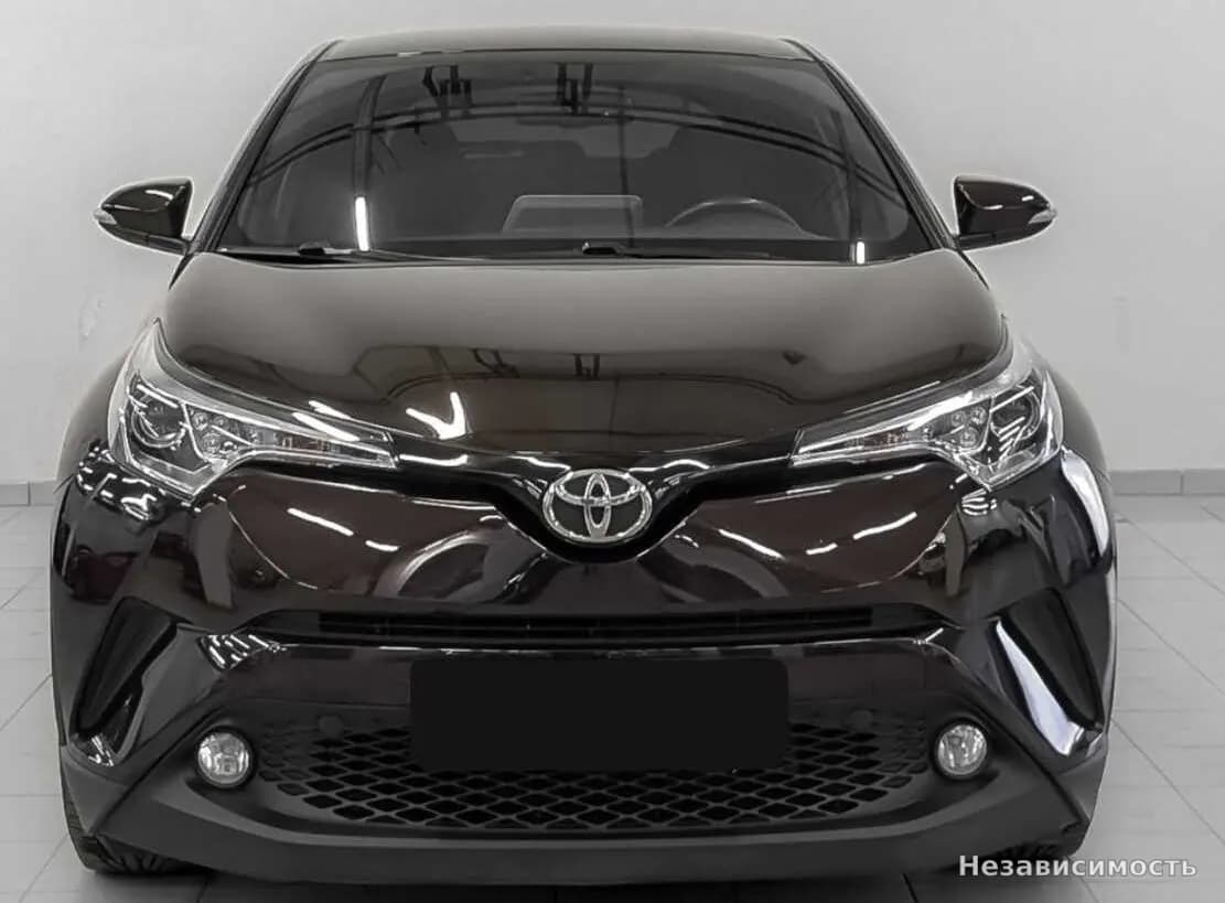 Toyota C-HR 2019 с пробегом — фото 2