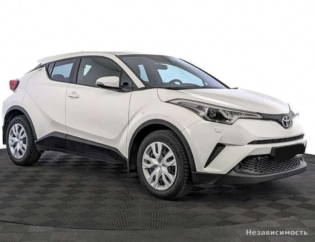 Toyota C-HR 2019 с пробегом — фото 3