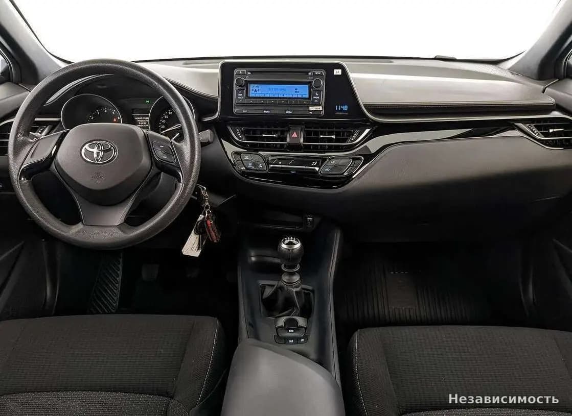 Toyota C-HR 2019 с пробегом — фото 9