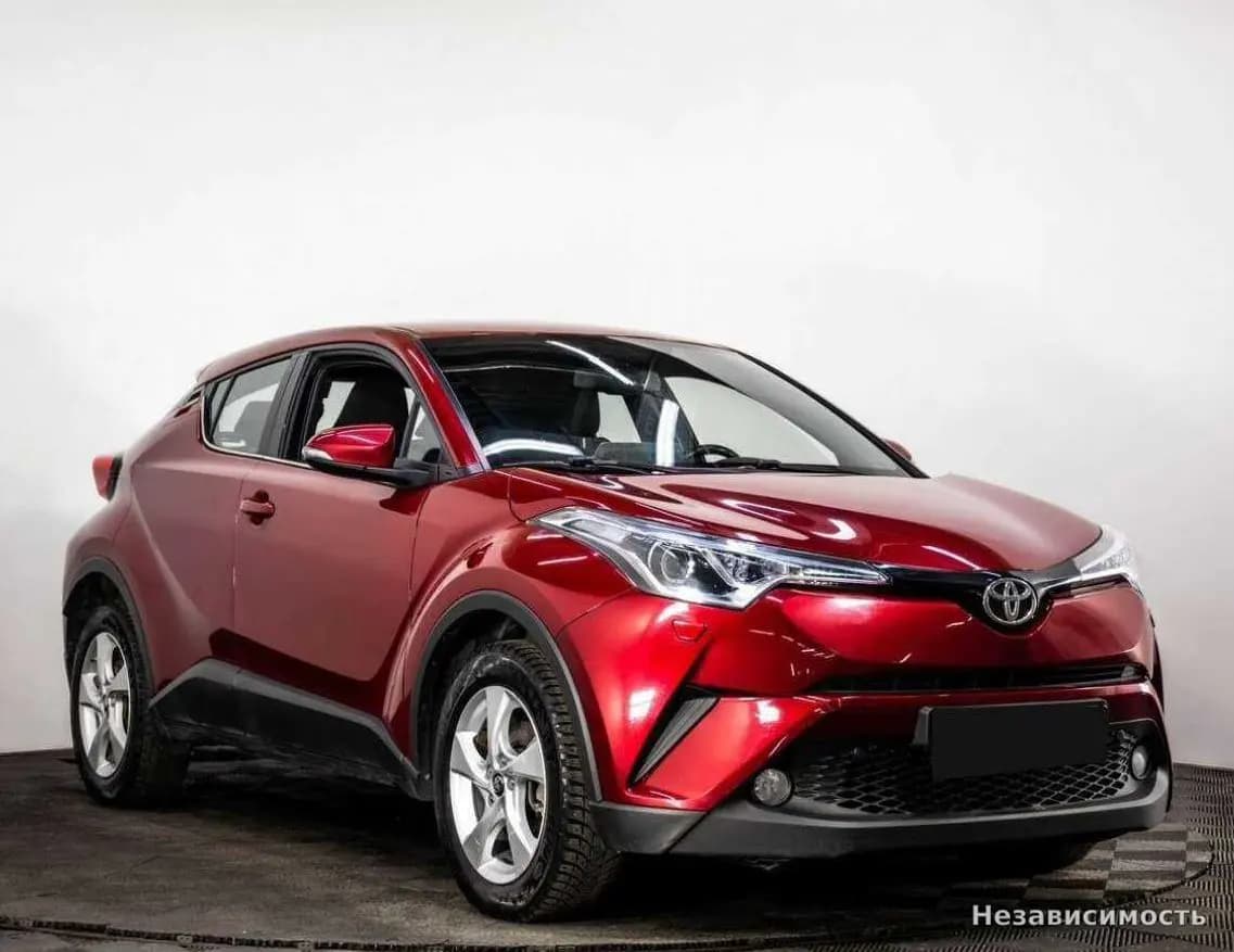 Toyota C-HR 2018 с пробегом — фото 2