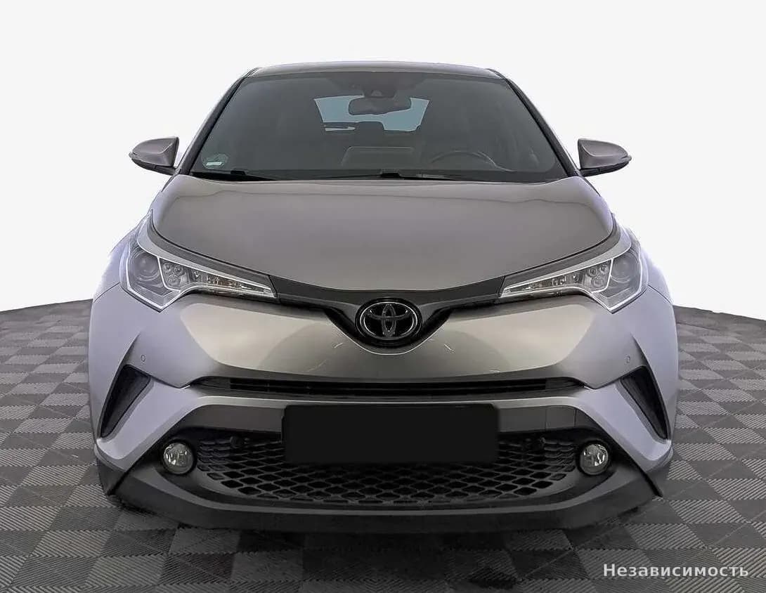 Toyota C-HR 2017 с пробегом — фото 2