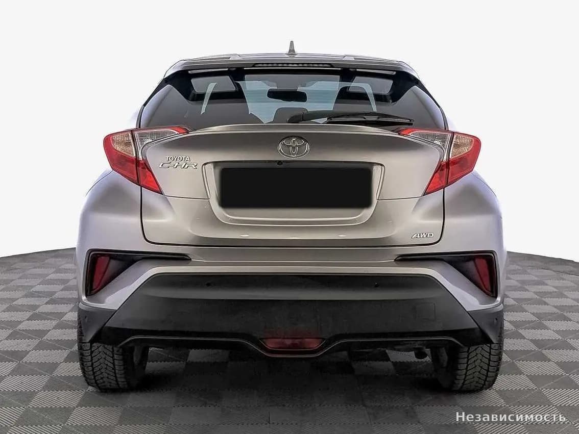 Toyota C-HR 2017 с пробегом — фото 6