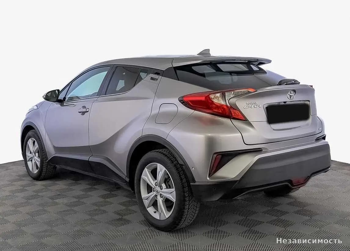 Toyota C-HR 2017 с пробегом — фото 7