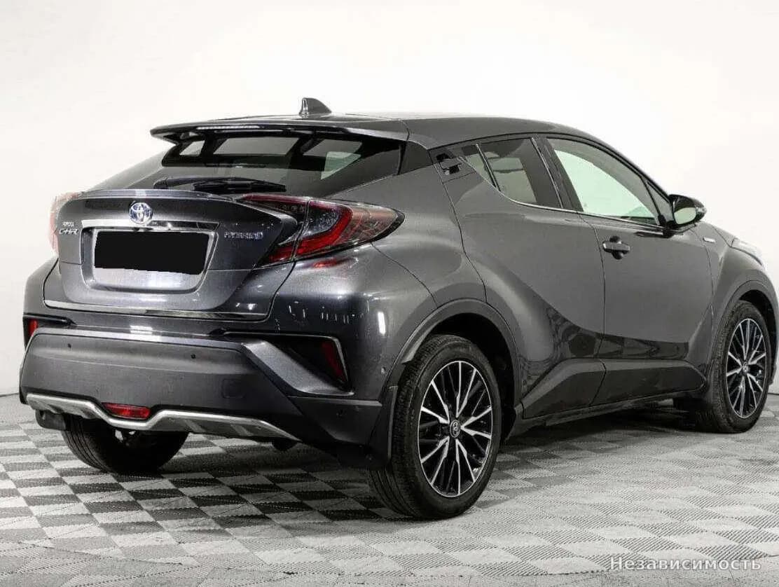 Toyota C-HR 2018 с пробегом — фото 5