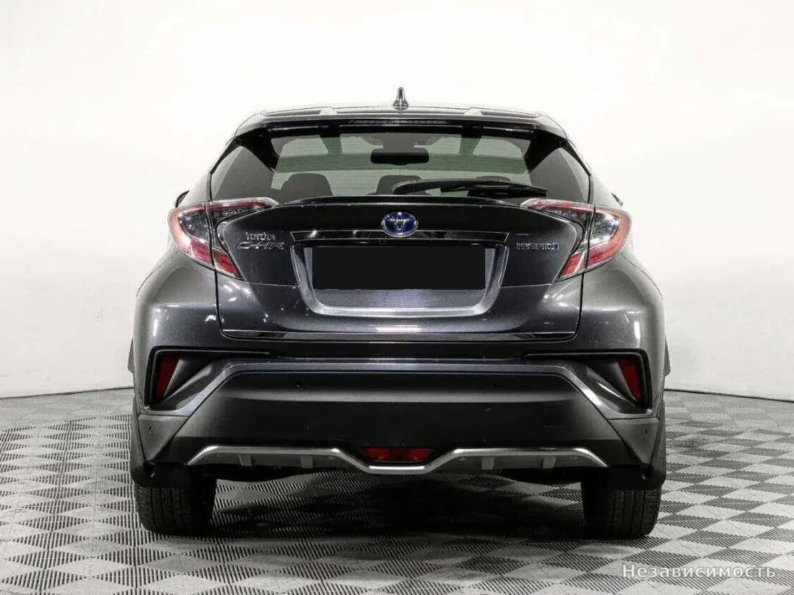 Toyota C-HR 2018 с пробегом — фото 6
