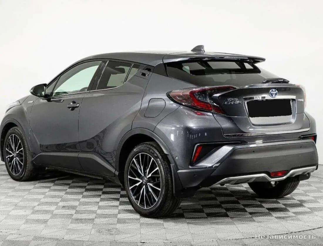 Toyota C-HR 2018 с пробегом — фото 7