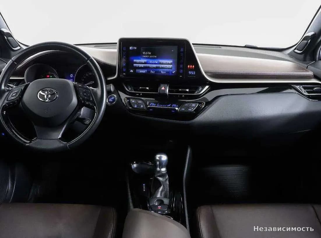 Toyota C-HR 2018 с пробегом — фото 10