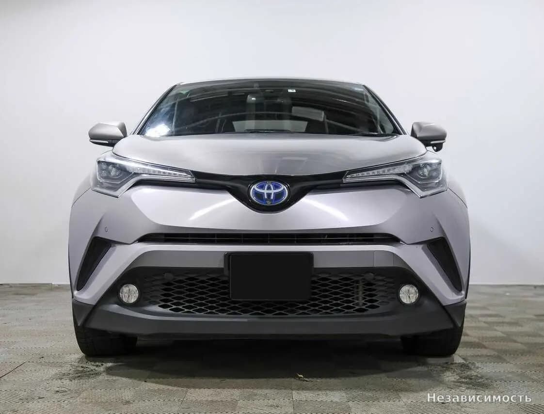 Toyota C-HR 2017 с пробегом — фото 2