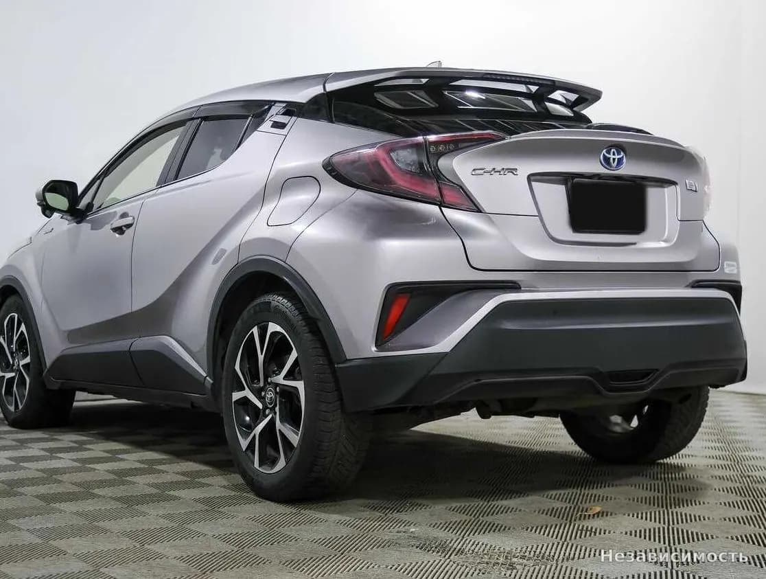 Toyota C-HR 2017 с пробегом — фото 5