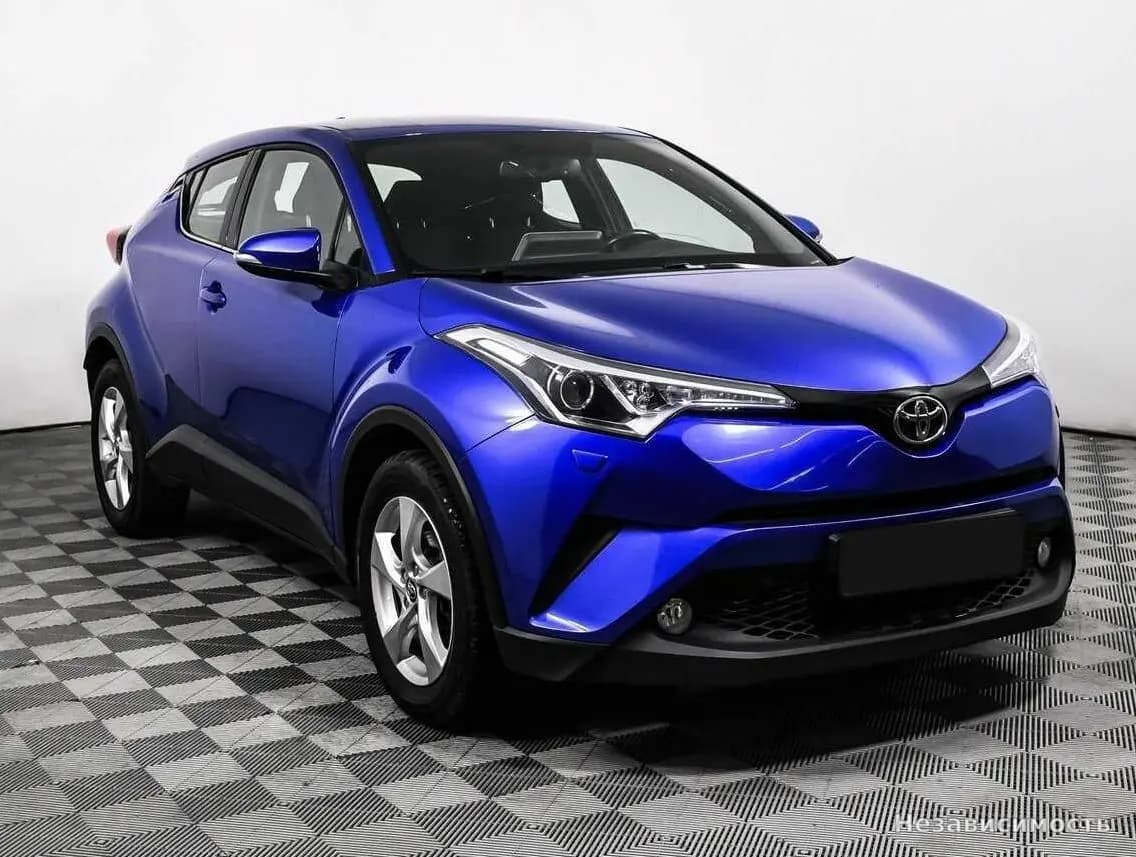Toyota C-HR 2018 с пробегом — фото 3