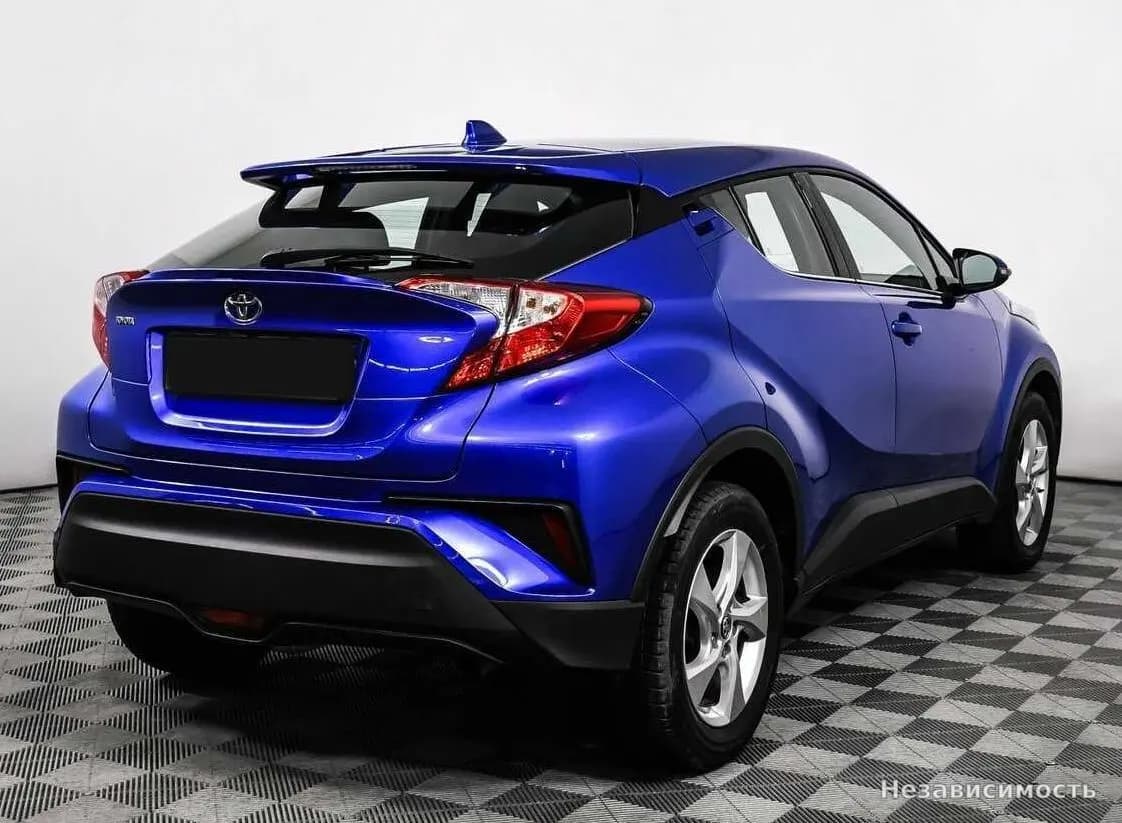 Toyota C-HR 2018 с пробегом — фото 5