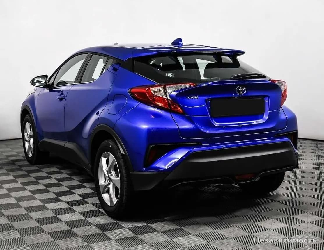 Toyota C-HR 2018 с пробегом — фото 7