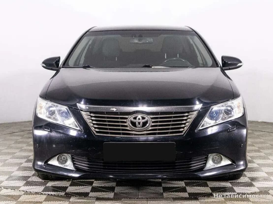 Toyota Camry 2012 с пробегом — фото 2