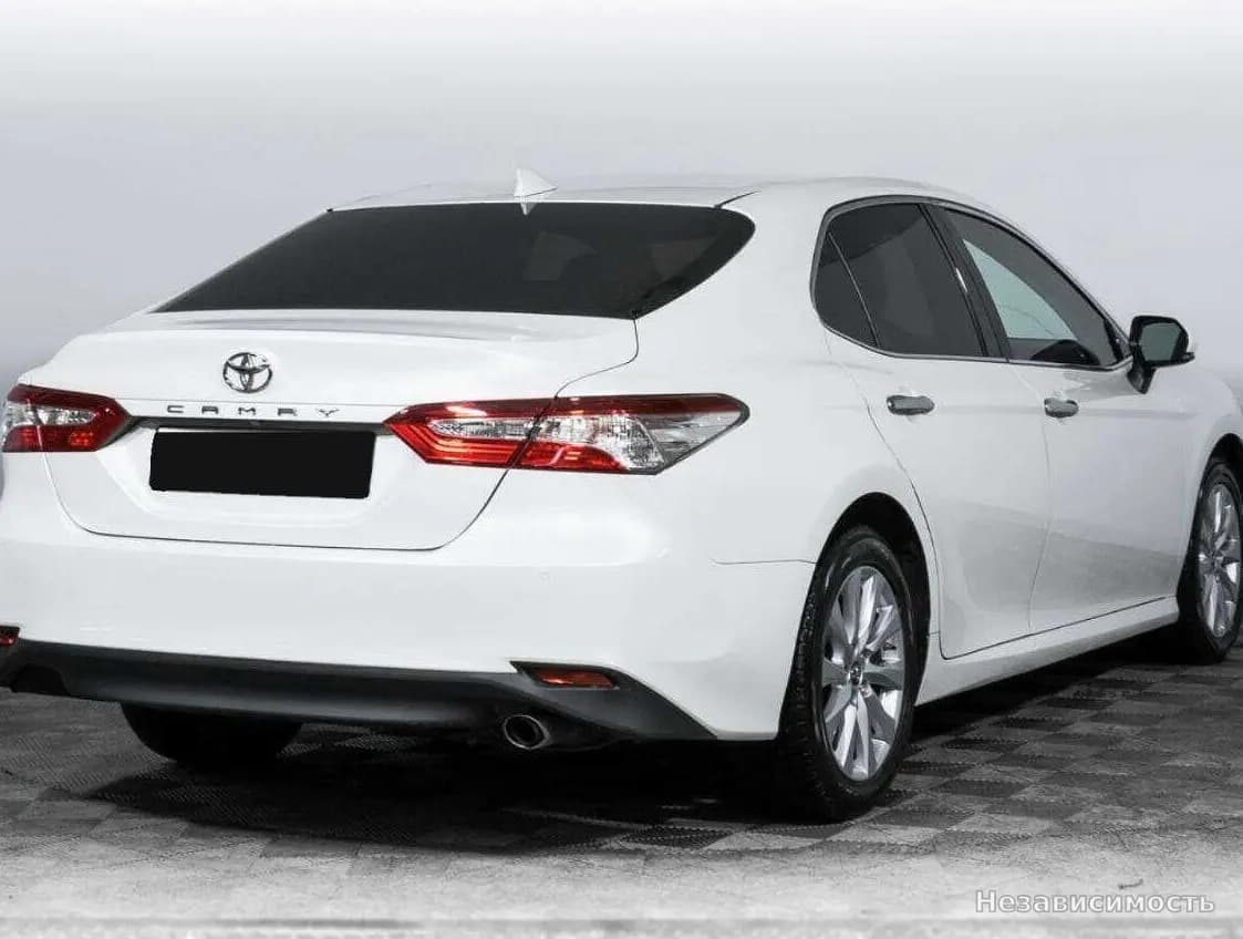 Toyota Camry 2019 с пробегом — фото 5