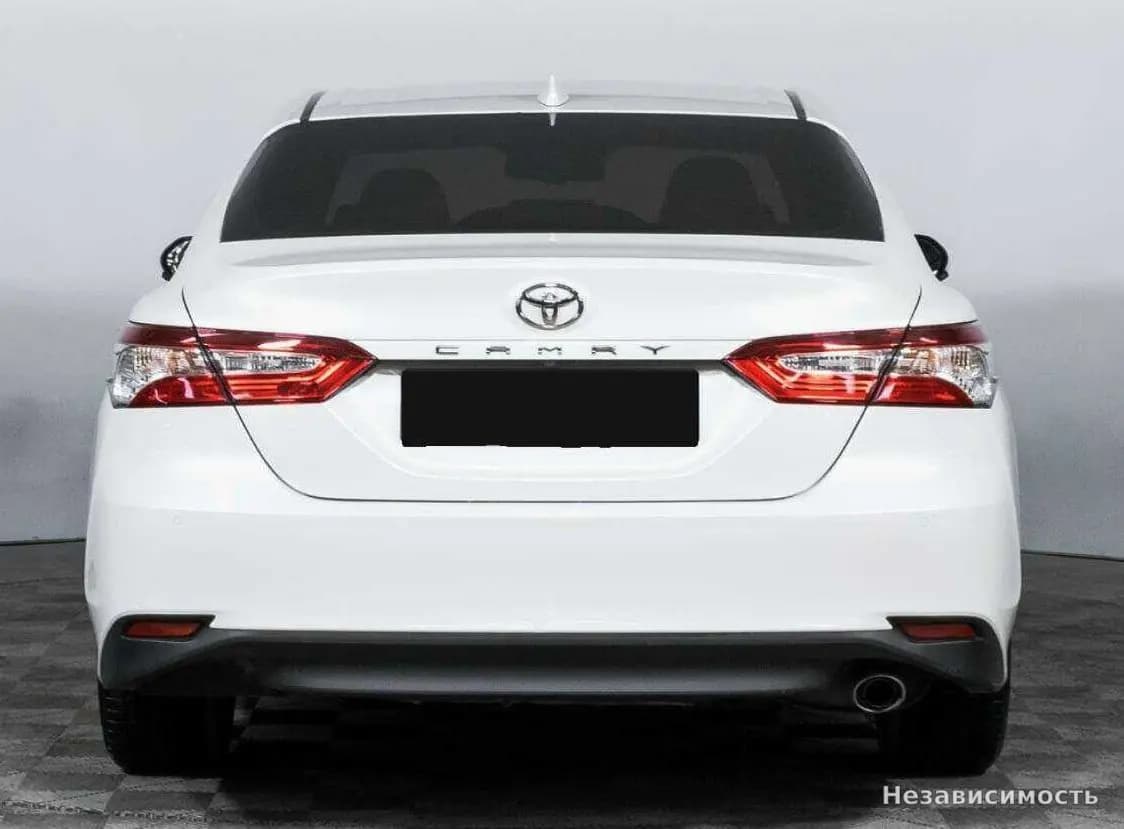 Toyota Camry 2019 с пробегом — фото 6