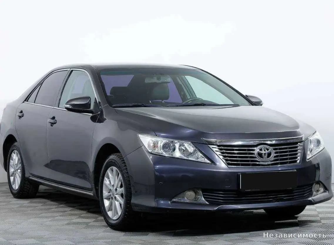 Toyota Camry 2013 с пробегом — фото 2