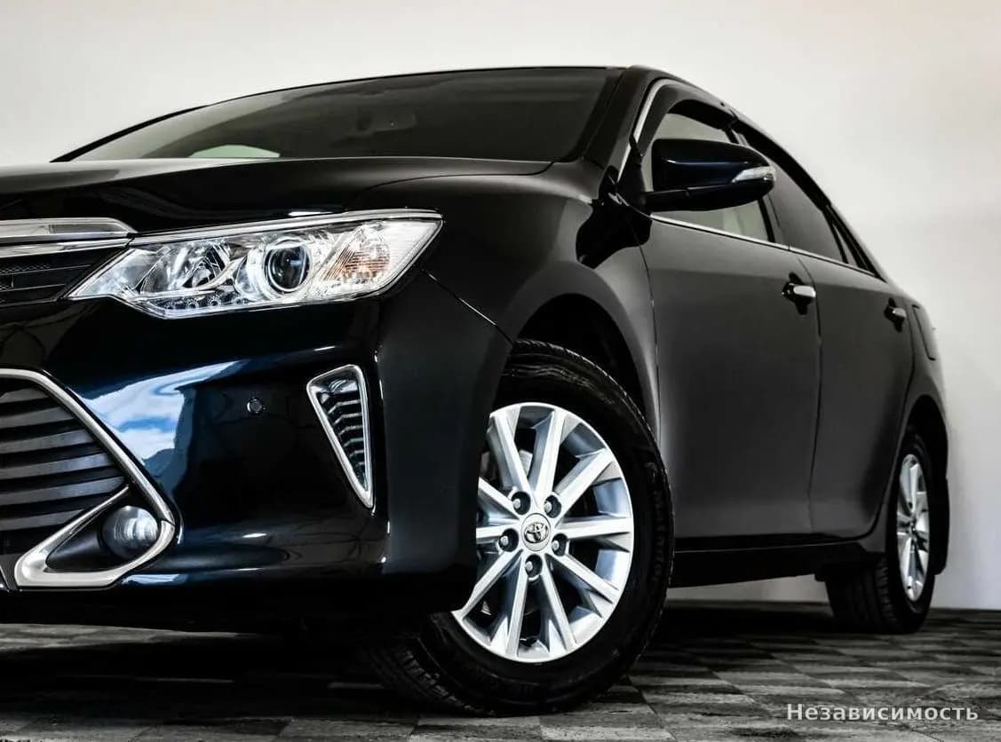 Toyota Camry 2015 с пробегом — фото 2