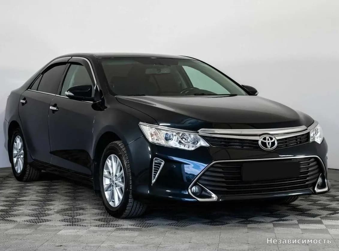 Toyota Camry 2015 с пробегом — фото 4